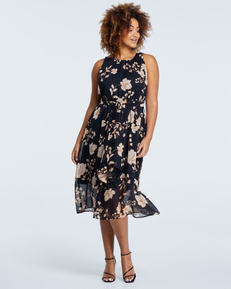 Front of a model wearing a size 4X Viana Garden Dress in Print by Estelle. | dia_product_style_image_id:264542